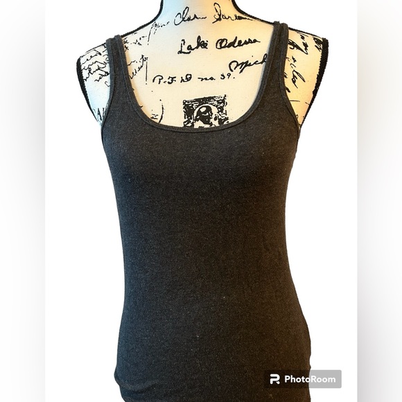 Old Navy Gray Tank Top - Picture 2 of 5
